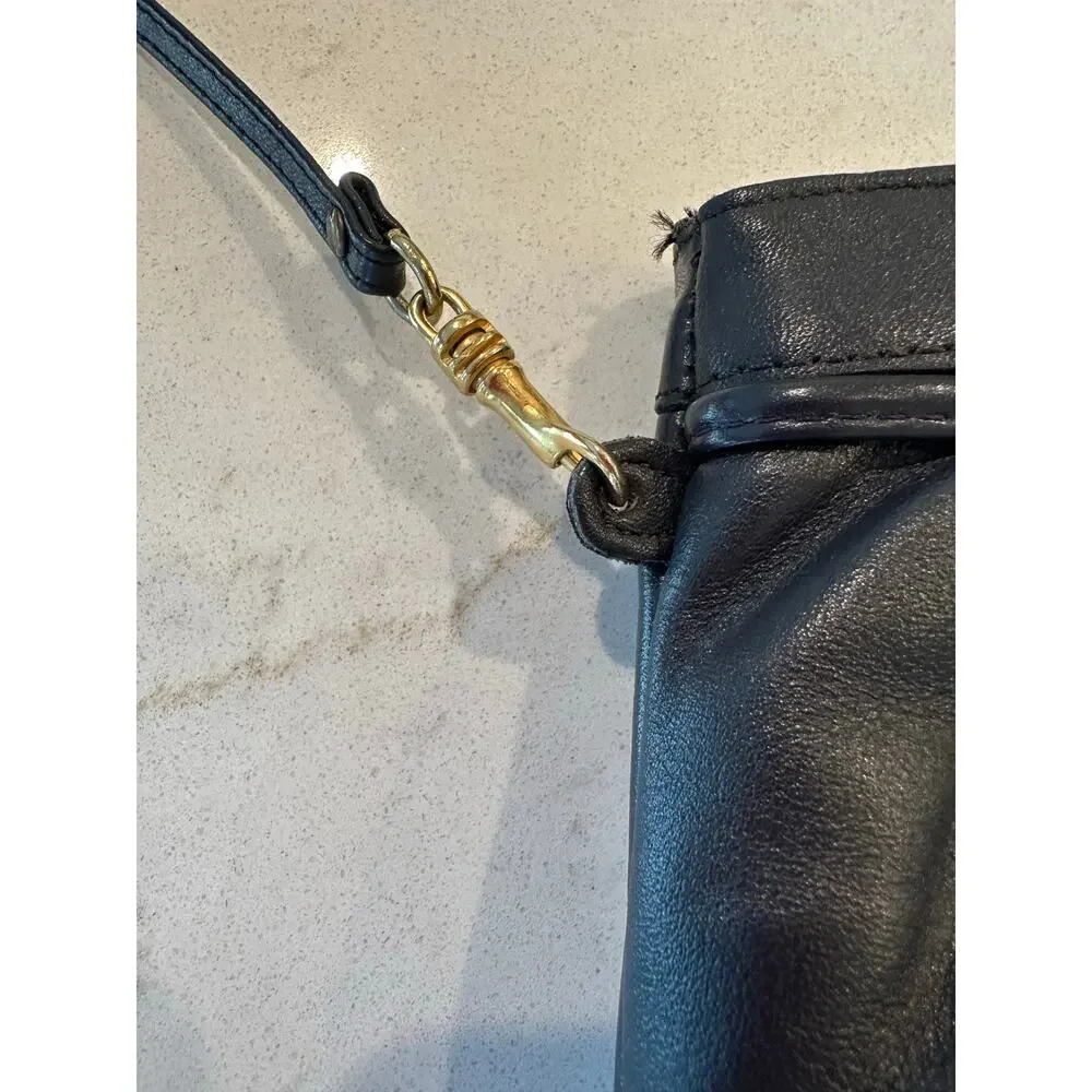 Vintage Etienne Aigner Navy Leather Mini Shoulder Bag 90’s Y2K Minimalist Purse